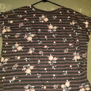 Lularoe leah top